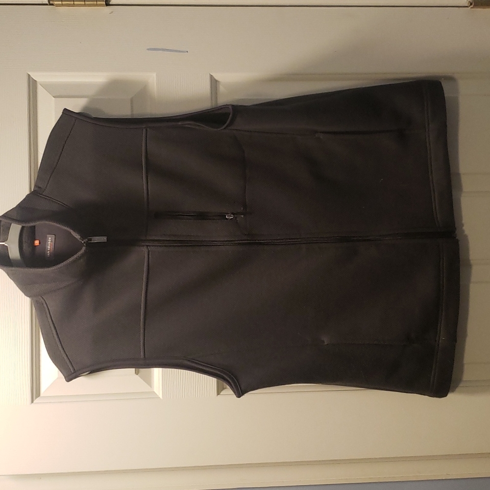 Van Heusen Fleece lined vest. Large. Dark gray/ charcoal.